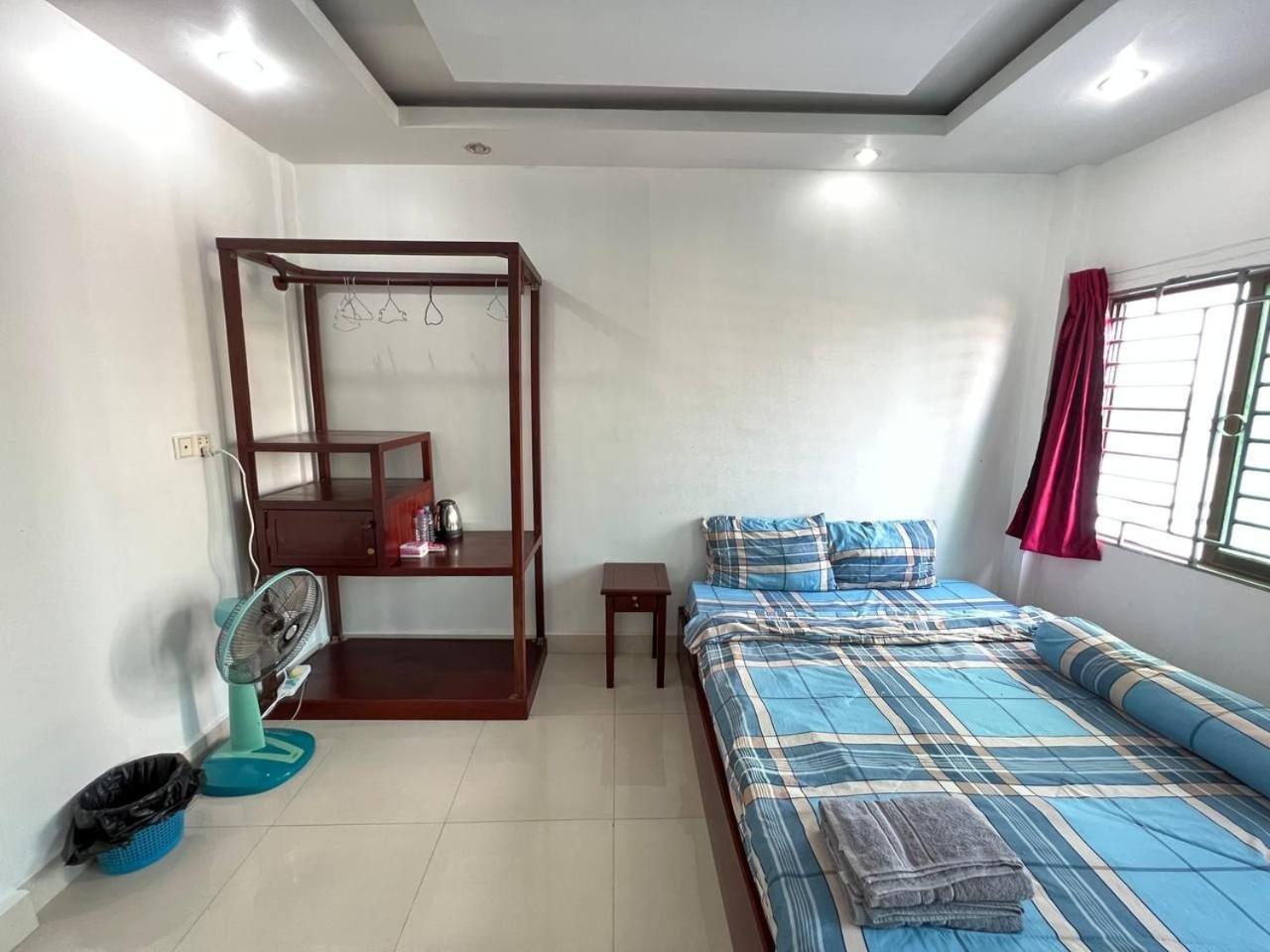 Ferienwohnung The Moonvine On 360 Phnom Penh Exterior foto